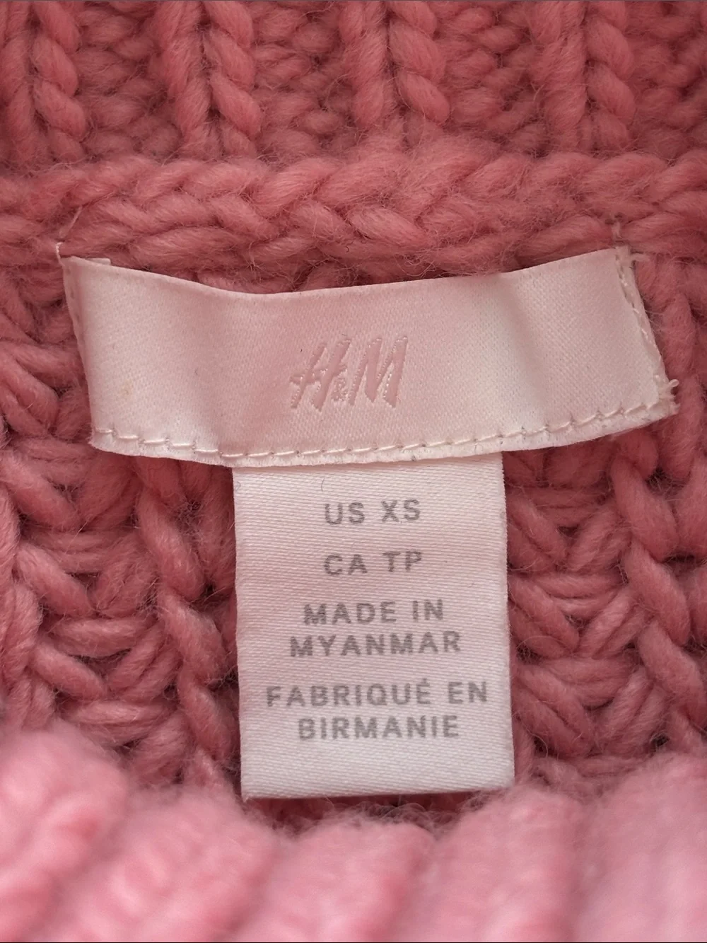 H&M wool/alpaca blend RIBBED TURTLENECK SWEATER dusty rose size XS (measurments)